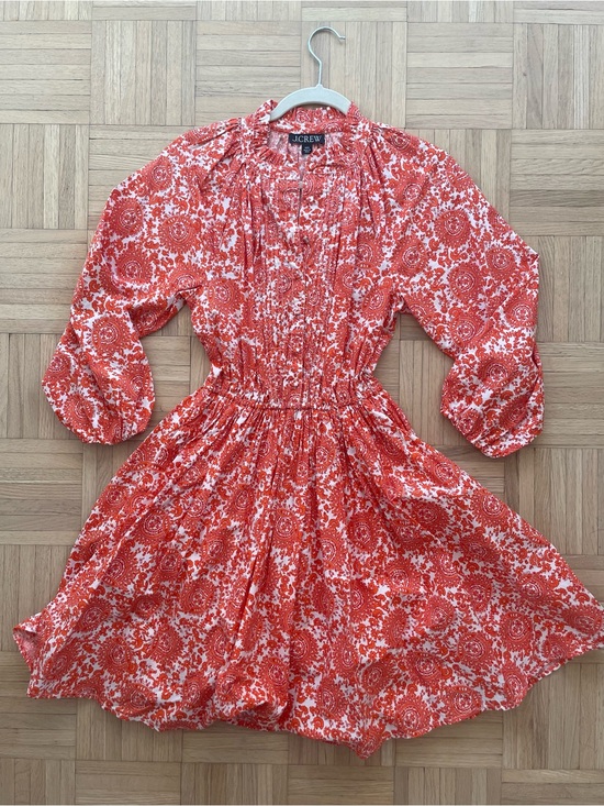 J. Crew Dresses & Skirts - J. Crew Coral and White Printed Dress with long puff sleeves, lined. Size XXS